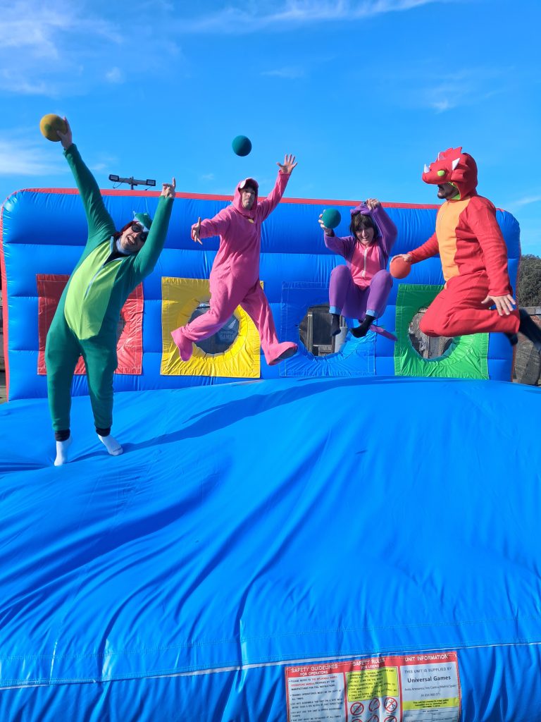 carrera-de-dinosaurios-universal-games